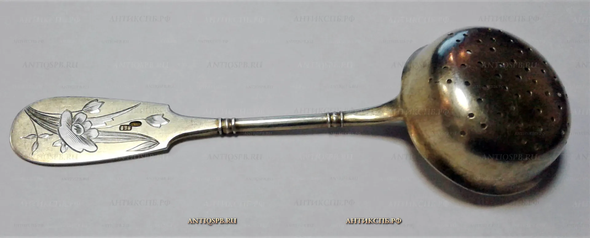 Ситечко с ручкой серебряное старинное. Россия. Нач. ХХ века. №21323